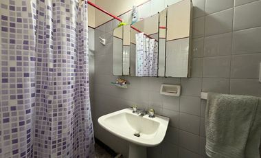 Casa 4 ambientes en Venta Banfield con jardín