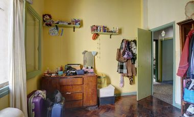Casa 4 ambientes en Venta Banfield con jardín