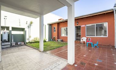 VTA CASA 4 AMB CON TRRAZA PATIO COCHERA- V.LYNCH