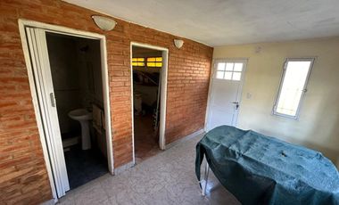 VENTA CASA OLIVEROS - GRAN TERRENO - CERCA DEL RIO
