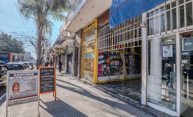 Venta local en galeria hurlingham