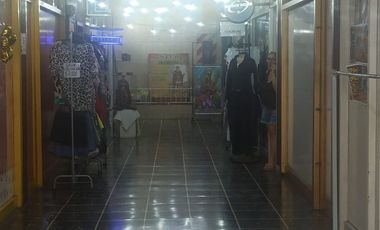 Venta local en galeria hurlingham