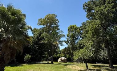 VENTA - CASA QUINTA EN PILAR 2480M2 - PERMUTA