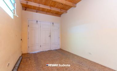 VENTA CASA 2 DORMITORIOS CON PATIO