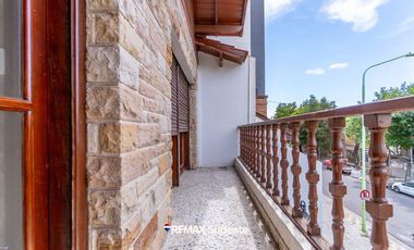 VENTA CASA TRADICIONAL EN EL CENTRO AMPLIO LOTE
