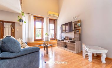 VENTA CASA TRADICIONAL EN EL CENTRO AMPLIO LOTE