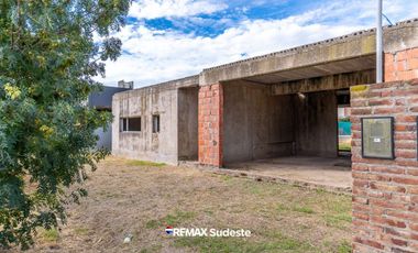 VENTA CASA A TERMINAR BO. SAN IGNACIO
