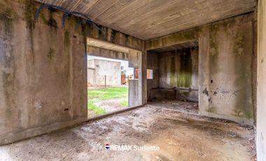 VENTA CASA A TERMINAR BO. SAN IGNACIO