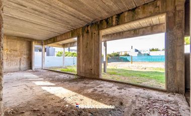 VENTA CASA A TERMINAR BO. SAN IGNACIO