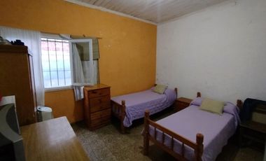 Propiedad con 4 unid. indep. Lote 500 m² Necochea