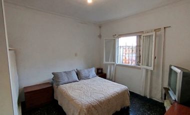 Propiedad con 4 unid. indep. Lote 500 m² Necochea