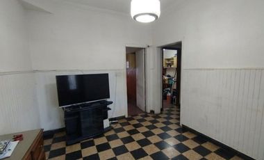 Propiedad con 4 unid. indep. Lote 500 m² Necochea