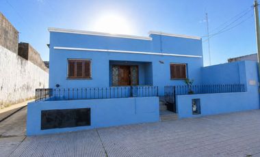 Propiedad con 4 unid. indep. Lote 500 m² Necochea