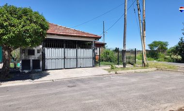 VENTA CASA 4 AMB COCHERA Y PATIO BERAZATEGUI