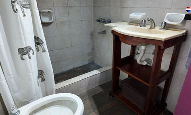 VENTA CASA 4 AMB COCHERA Y PATIO BERAZATEGUI