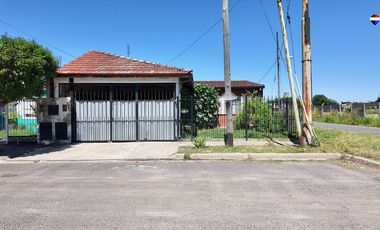 VENTA CASA 4 AMB COCHERA Y PATIO BERAZATEGUI