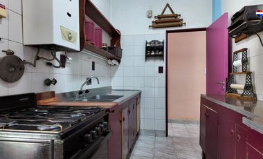 VENTA CASA 4 AMB COCHERA Y PATIO BERAZATEGUI