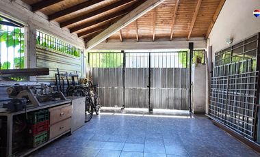 VENTA CASA 4 AMB COCHERA Y PATIO BERAZATEGUI