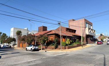 VENTA IMPORTANTE CASA TRES DORMITORIOS TANDIL