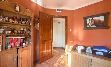VENTA IMPORTANTE CASA TRES DORMITORIOS TANDIL