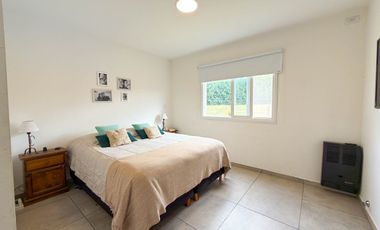 VENTA DEPARTAMENTO 2 DORMITORIOS CON PATIO TANDIL