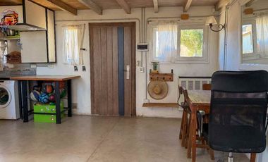 CASA BARRIO DOCENTE - ALVARADO Y LAS AMAPOLAS