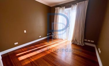 CASA EN SANTUARIO DEL VALLE CON GRAN JARDÍN|PISCINA|QUINCHO