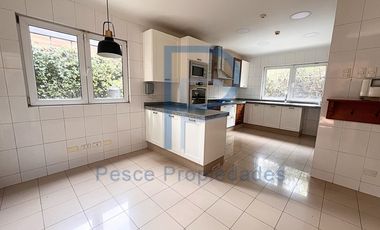 CASA EN SANTUARIO DEL VALLE CON GRAN JARDÍN|PISCINA|QUINCHO