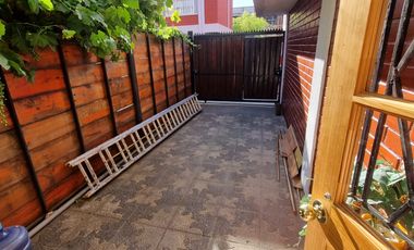 HERMOSA CASA 3D 2B EN TRANQUILO CONDOMINIO LA CISTERNA