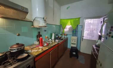 CASA 4 AMBIENTES VENTA EZEIZA  PATIO APTO CREDITO