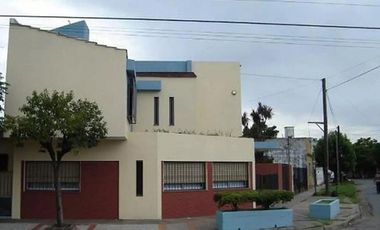 VENTA 5 CONSULTORIOS DUEÑO FINANCIA LA PERL MORENO