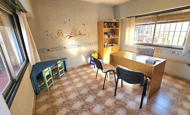 VENTA 5 CONSULTORIOS DUEÑO FINANCIA LA PERL MORENO