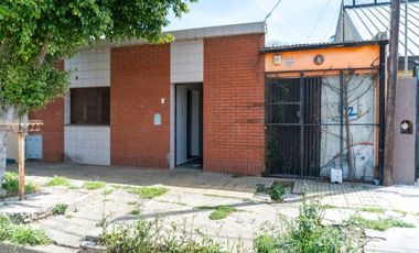 CASA DE DOS DORM EN VENTA EN VILLA CONSTITUCION