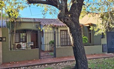 ALQUILER CASA 3 AMBIENTES EXCELENTE ESTADO