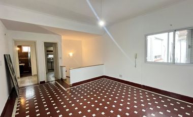 VENTA P.A SOBRE BV. GALVEZ AL 1900. IMPECABLE