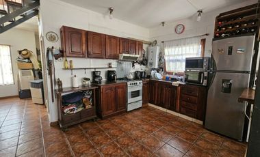 VENTA CASA 3 AMBIENTES Y MEDIO BARRIO TIEMPO LIBRE
