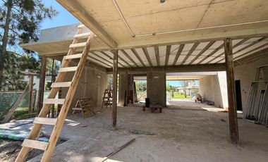 Casa en Venta en Miralagos I de  3 Dormitorios