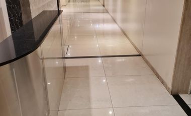 Alquiler excelente 2 ambientes apto profesional próximo a Plaza San Martín y Retiro.