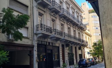 Alquiler excelente 2 ambientes apto profesional próximo a Plaza San Martín y Retiro.