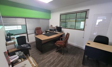 Venta Galpón en  Adrogue en Zona Comercial