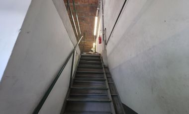 Venta Galpón en  Adrogue en Zona Comercial
