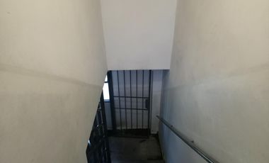 Venta Galpón en  Adrogue en Zona Comercial
