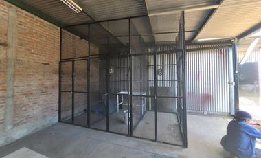 Venta Galpón en  Adrogue en Zona Comercial