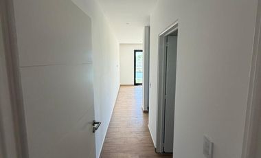 Casa en venta con 3 dormitorios y 3 baños | Área 1 | Barrio San Sebastián | Edificada en una Planta
