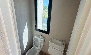 Casa en venta con 3 dormitorios y 3 baños | Área 1 | Barrio San Sebastián | Edificada en una Planta