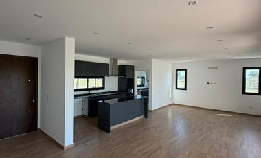 Casa en venta con 3 dormitorios y 3 baños | Área 1 | Barrio San Sebastián | Edificada en una Planta