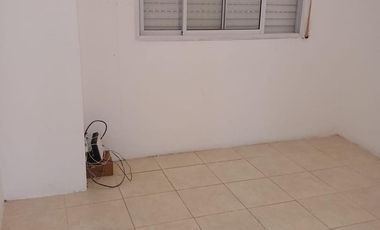 Depto en Alquiler - 2 amb Peirano y Las Heras - ESCOBAR -