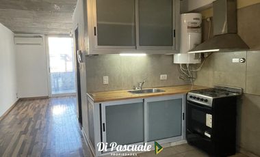 Alquiler Departamento 2 Ambientes con Balcon, Terraza Privada y Cochera - Moreno Norte