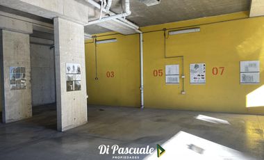 Alquiler Departamento 2 Ambientes con Balcon, Terraza Privada y Cochera - Moreno Norte