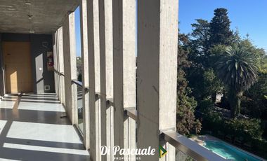 Alquiler Departamento 2 Ambientes con Balcon, Terraza Privada y Cochera - Moreno Norte